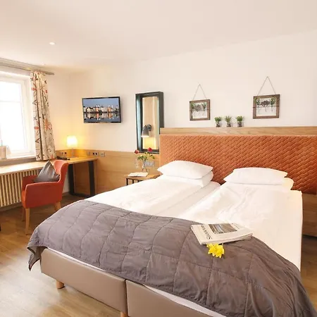 Altstadt-hotel Ξενοδοχείο 4*