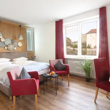 Ξενοδοχείο Altstadt-hotel 4*