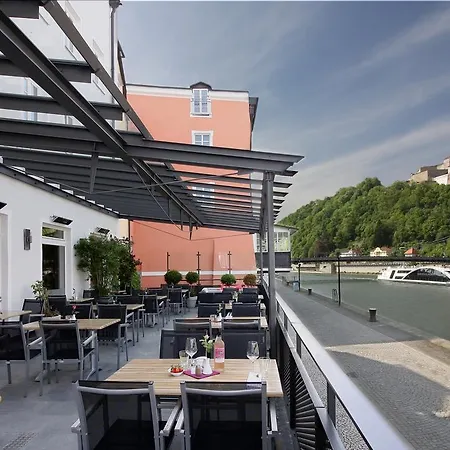 Altstadt-hotel Hotel