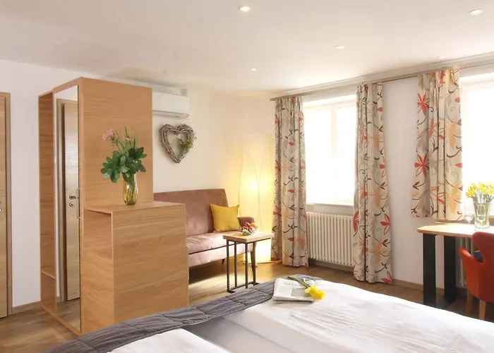 Altstadt-hotel Otel 4*