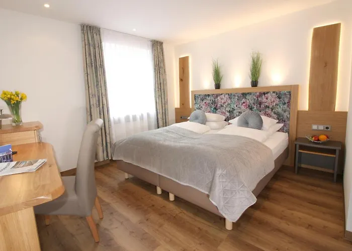 Altstadt-hotel 4*